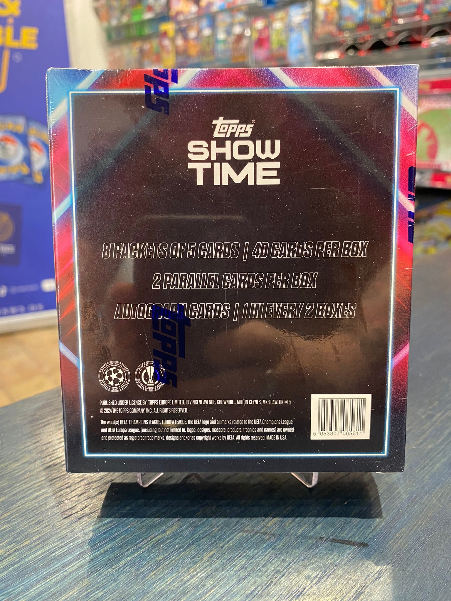 Topps: Fodboldkort - Showtime 2023/24 - Booster Box (8 booster packs)